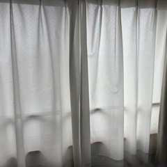 カーテンの画像