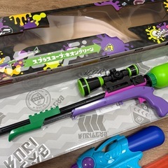 スプラトゥーン2水鉄砲 ･水鉄砲･刀セット
の画像