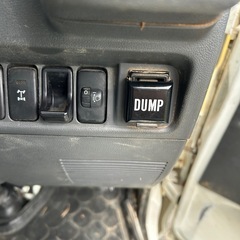 商談中　軽トラ　4WD ダンプ　5MTの画像