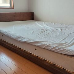 【無料】ビーナスベッド 木製フレーム&マットレス（クイーンサイズ・すのこタイプ）の画像