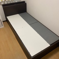 ベッドフレーム ニトリ シングルベッドの画像