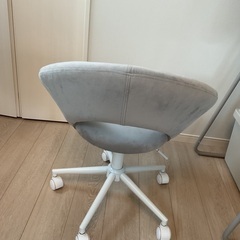 デスクチェア 昇降式の画像