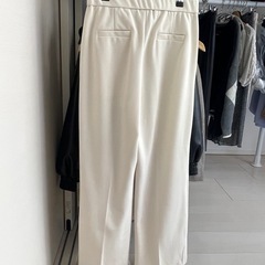 ズボン 白  韓国の画像
