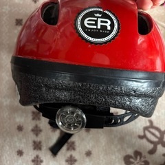 自転車、ヘルメット、48から52センチ　小学生低学年　SGマーク保証の画像