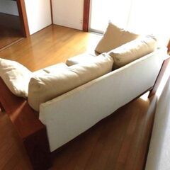 惜譲！　新品定価　30万円クラス　KAGURAの高級無垢材ソファ（中古です）の画像
