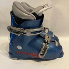 子供用スキー靴の画像