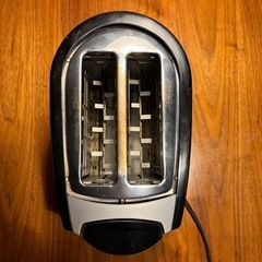 Electrolux ポップアップトースター ETS100の画像