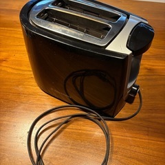 Electrolux ポップアップトースター ETS100の画像