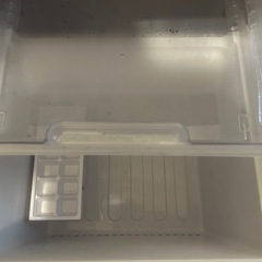 🧊シャープ 2ドア冷凍冷蔵庫 SJ-D18H-W（2021年製）の画像