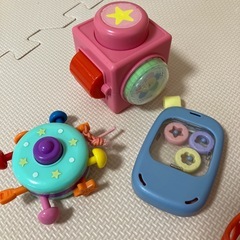 赤ちゃん　おもちゃの画像