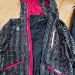 オンヨネスキーウェアの画像