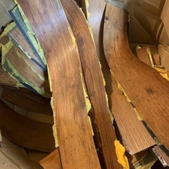 フロアタイル　茶色の画像