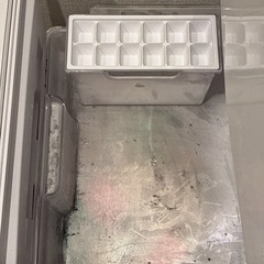 値下げしました！SHARP製 冷蔵庫 2021 年製 かなりキレイな状態！！の画像