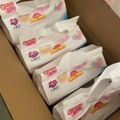 【未開封】メリーズ紙おむつ4袋セット　テープ式の画像