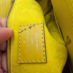 LOUIS VUITTON エピ マルリーBB ショルダーM94617の画像