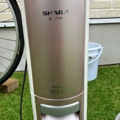 シャープ　ハンディ掃除機の画像