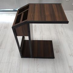 サイドテーブルの画像