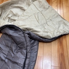 シュラフ寝袋の画像