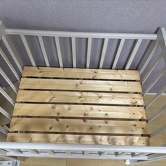 ベビーベッドの画像