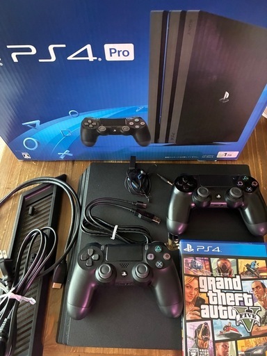 【used】【最終値下げ】 【11/21まで】PS4 Pro 1TB（CUH-7100B）本体セット