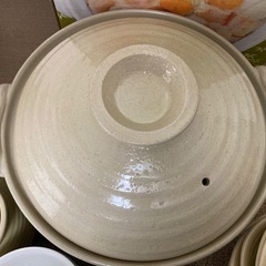 土鍋10号　取り皿、ガラ入れ、茶碗、レンゲセットの画像
