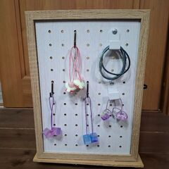 手作りのお店風アクセサリーディスプレイ　回転式の画像