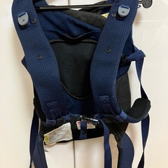 価格交渉歓迎！アップリカ　コアラメッシュプラス　抱っこ紐の画像