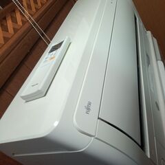 安心の電気工事士がお伺い致します！ぽかぽか暖房♪大型14畳用！希少な100V電源！お掃除機能♪取り付け工事無料！取外し工事無料！配送込み！保証付き！エリア限定の画像