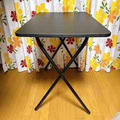 【お取引中】🌹折り畳みデスク🌹黒🌹幅75cm 立てるのも畳むのも1分です‼️✨の画像