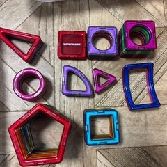 マグフォーマー　タイヤの画像