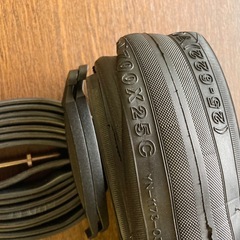 700✗25Cタイヤチューブセット
の画像