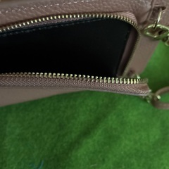 本革製　スマホショルダーの画像