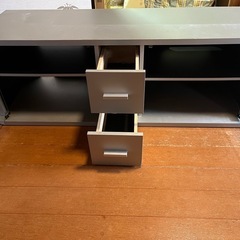 テレビボードの画像