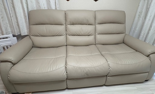 ニトリ電動ソファ3人掛け　使用1年売ります