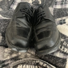 シューズ　ブラック就活向けの画像