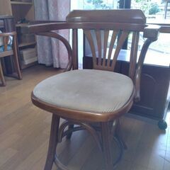 重厚感のあるテーブルですの画像