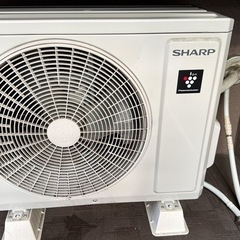 SHARPエアコン室内機室外機の画像