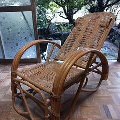 ラタン　リクライニングチェアの画像