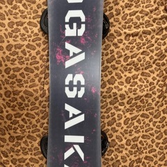 ※11/9中対応で値引きあり！ブランド:OGASAKA含むスノーボード用品一式(小物類含む10点)の画像