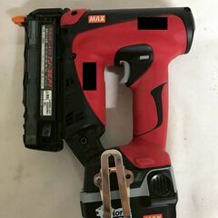 【北見市発】マックス MAX 充電式ピンネイラ TJ-35P1 赤 コードレス DIY 内装仕上げ 前使用者名前あり (D6660nthYM)の画像