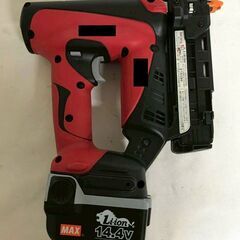 【北見市発】マックス MAX 充電式ピンネイラ TJ-35P1 赤 コードレス DIY 内装仕上げ 前使用者名前あり (D6660nthYM)の画像