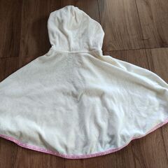 ポンチョ　ミキハウス　サイズフリー70-90の画像