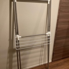 アイリスオーヤマ　室内物干し台の画像