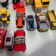 ミニカー、おもちゃ、アンパンマンの画像