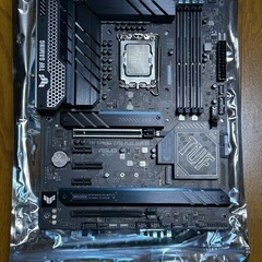 ASUS Z790 Intel 13700K CORSAIR DDR4 32GBの画像
