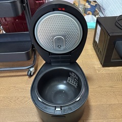 炊飯器の画像