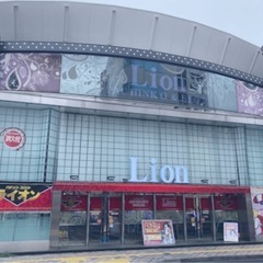 明日パチンコ屋さんに並んでくださる方