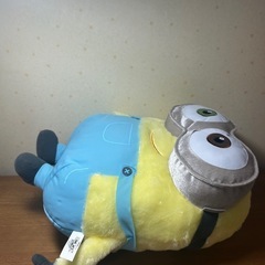 ミニオンの大きなぬいぐるみの画像