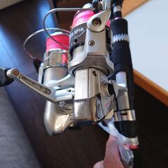 コンパクトロッド（釣竿＋リール）２セットの画像