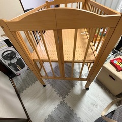 ベビーベット　木製　キャスターつき付きの画像